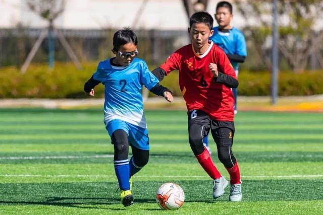 孙铭徽13+12胡金秋24分 广厦克四川取3连胜
